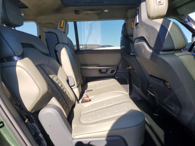 7PDSGABL7PN003291 2023 Rivian R1S photo no. 10