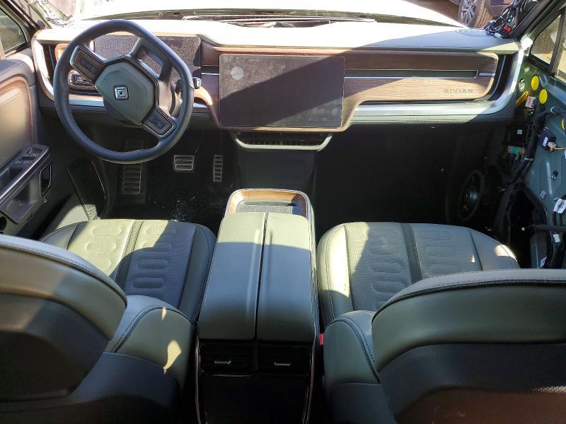 7PDSGABL7PN003291 2023 Rivian R1S photo no. 8