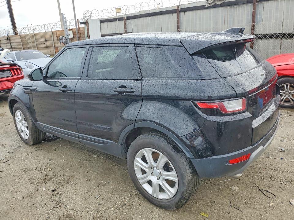 SALVP2RX8JH298015 2018 Land Rover Range Rover photo no. 2