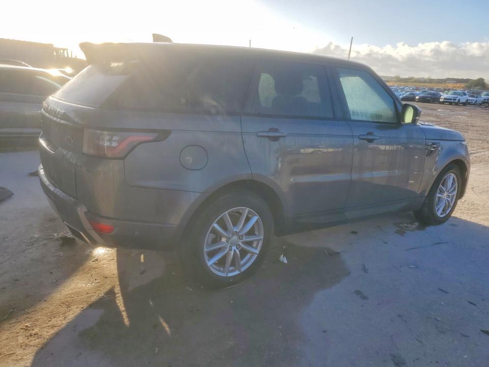 SALWG2RV4KA419216 2019 Land Rover Range Rover photo no. 3