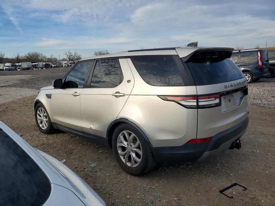 SALRGBBVXHA037322 2017 Land Rover Discovery photo no. 2