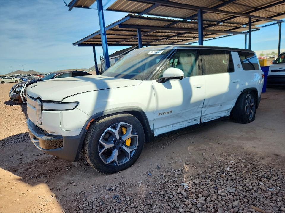 7PDSGABA7RN036714 2024 Rivian R1S photo no. 1
