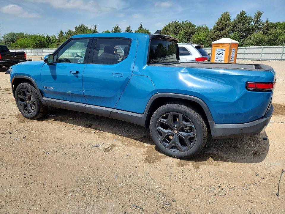 7FCTGBAAXSN038315 2025 Rivian R1T photo no. 2