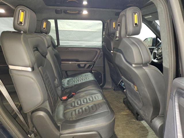 7PDSGABAXPN021332 2023 Rivian R1S photo no. 11