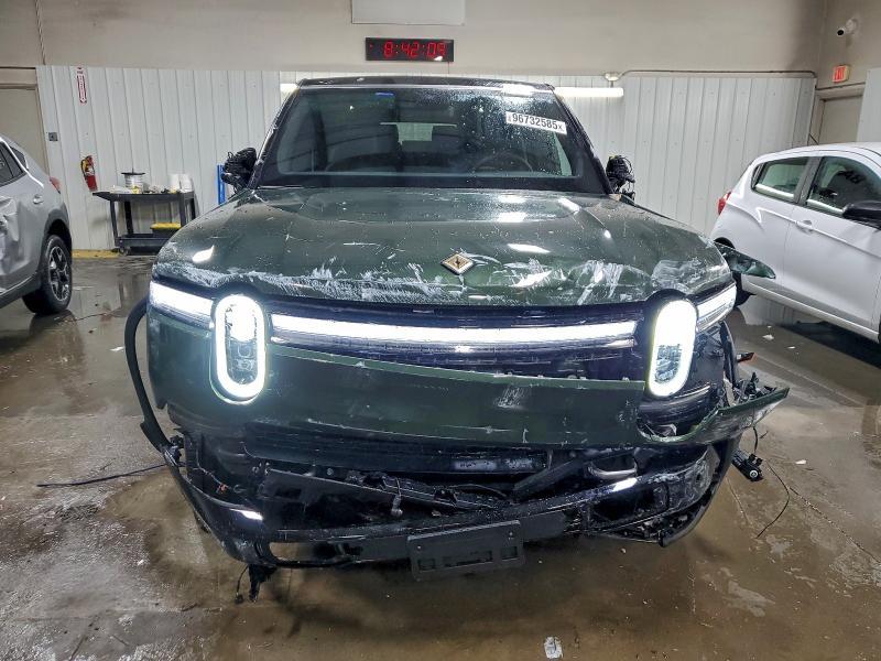 7PDSGFBA3TN084344 2026 Rivian R1S photo no. 5