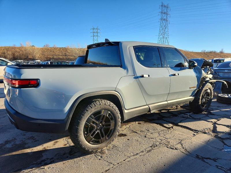 7FCTGAAA7NN013001 2022 Rivian R1T photo no. 3