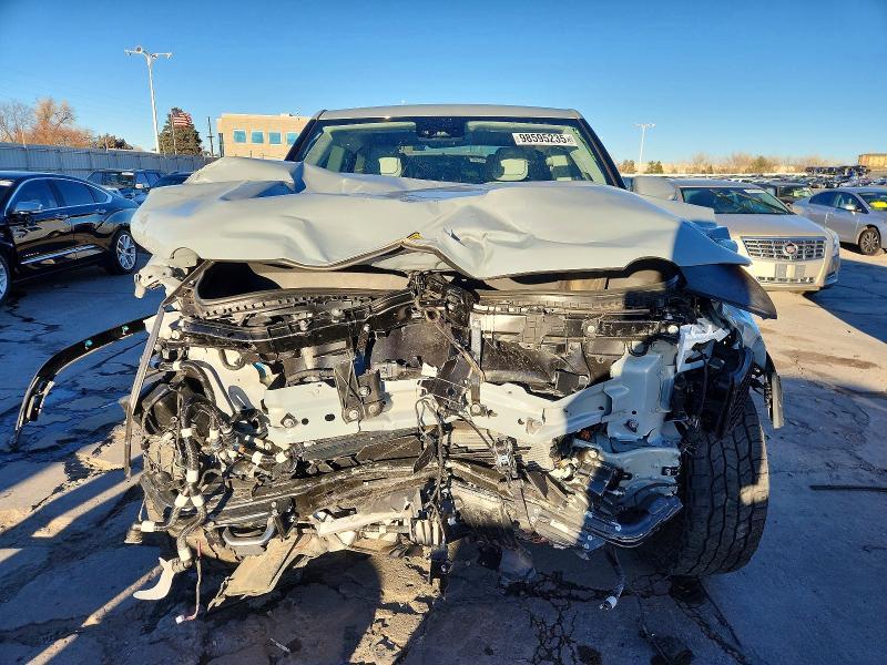 7FCTGAAA7NN013001 2022 Rivian R1T photo no. 5